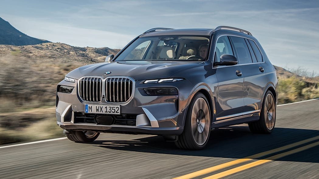 bmw-x7-2023-voi-thiet-ke-moi-anh-1-1 bmw x7 2023 voi thiet ke moi anh 1 1