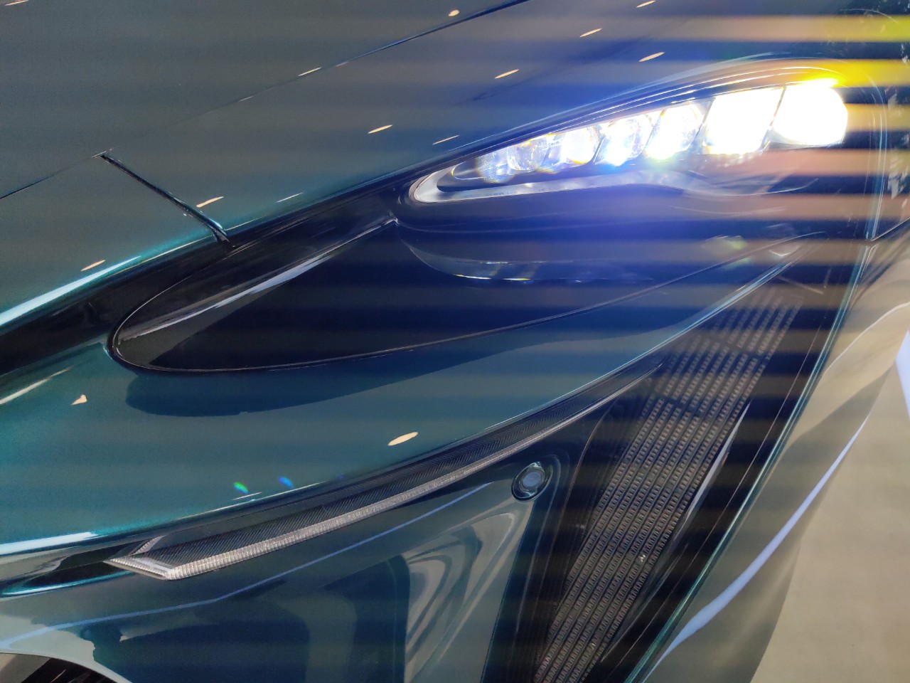 mclaren artura 2022 ban base anh 13