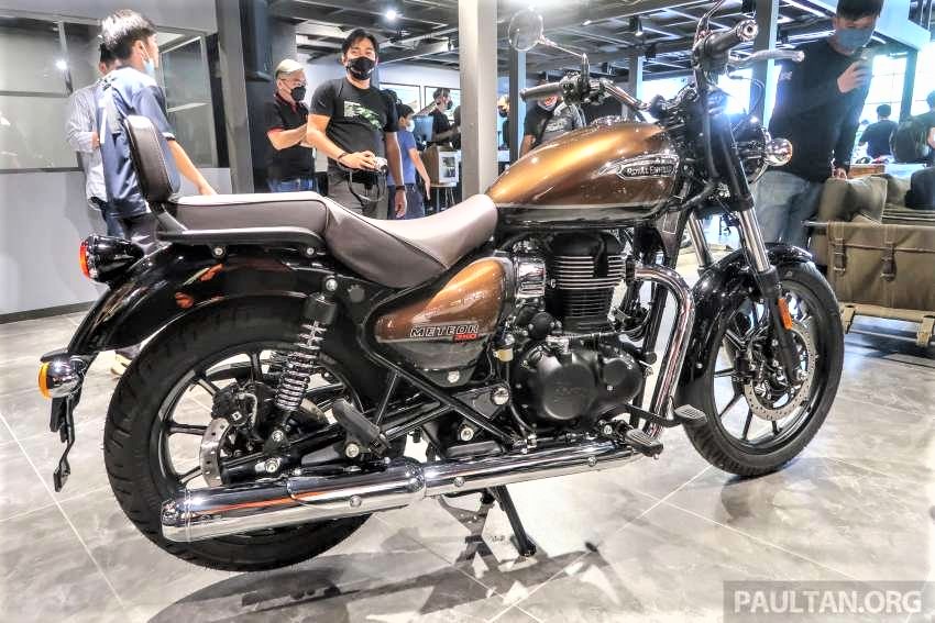 royal-enfield-classic-350-va-meteor-350-2022-anh-6 royal enfield classic 350 va meteor 350 2022 anh 6