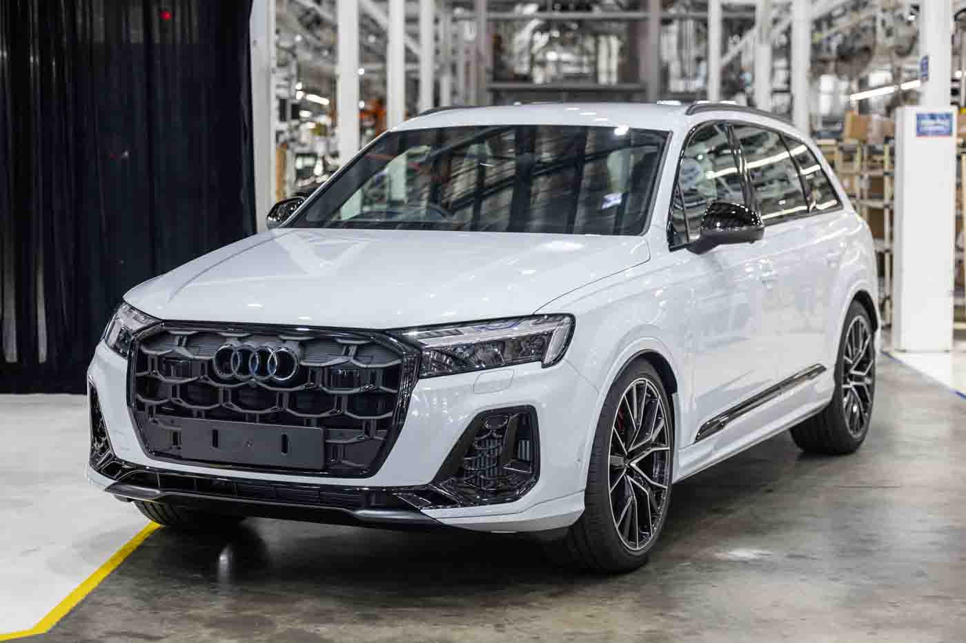 Audi có xe lắp ráp đầu tiên trong ĐNÁ, nếu về Việt Nam dễ có giá rẻ hơn cạnh tranh BMW, Mercedes-Benz- Ảnh 4. Audi có xe lắp ráp đầu tiên trong ĐNÁ, nếu về Việt Nam dễ có giá rẻ hơn cạnh tranh BMW, Mercedes-Benz- Ảnh 4.