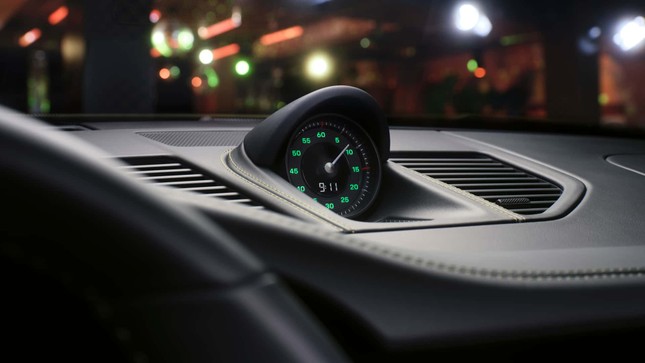 Chi tiết Porsche 911 bản giới hạn mang phong cách cổ điển- Ảnh 8. Chi tiết Porsche 911 bản giới hạn mang phong cách cổ điển- Ảnh 8.