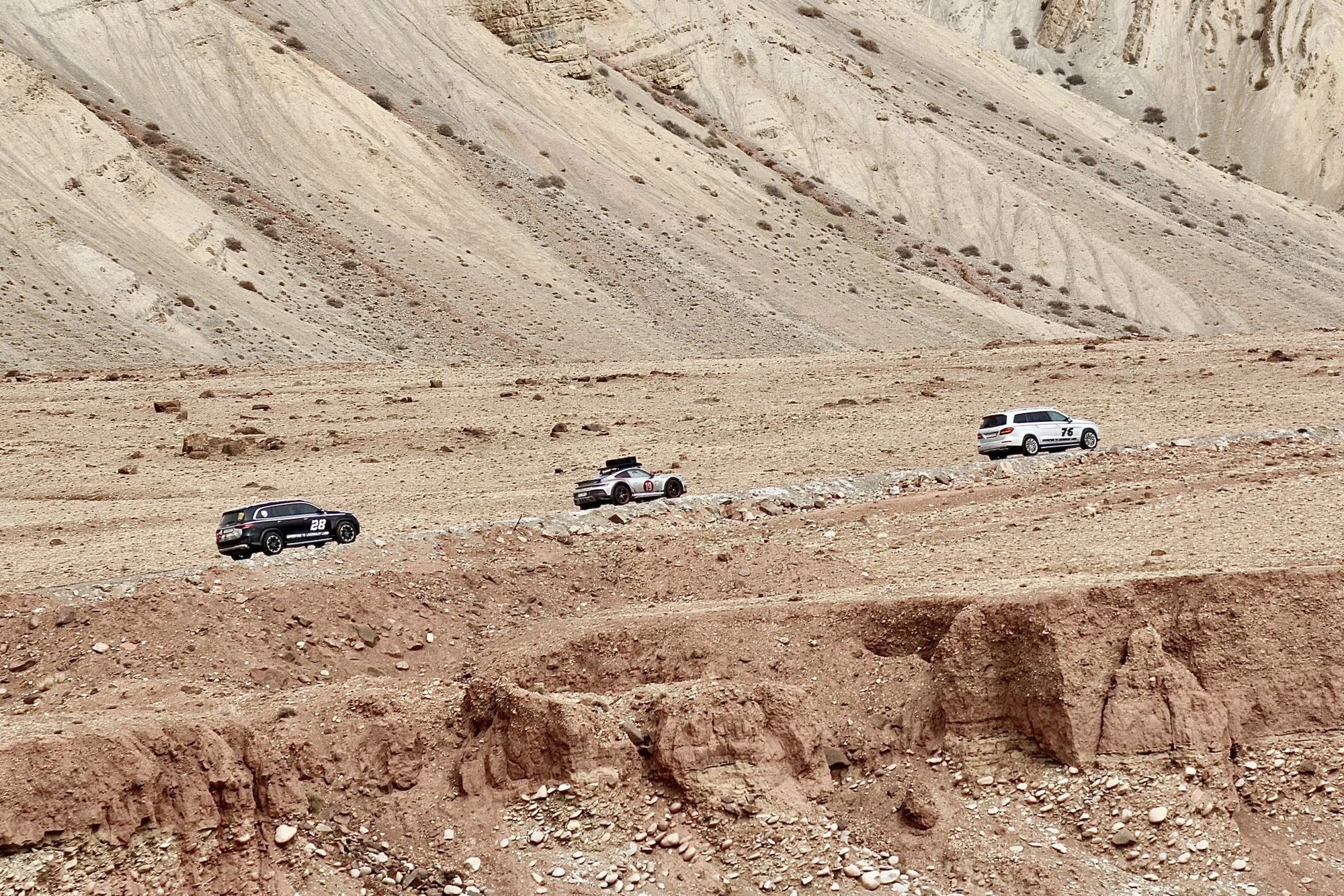 Doanh nhân Hải Phòng 'cày' Porsche 911 Dakar còn căng hơn nhiều xe dịch vụ: Odo 75.000 km trong chưa đầy 2 năm, lên rừng, xuống biển, phượt xuyên thế giới- Ảnh 8. Doanh nhân Hải Phòng 'cày' Porsche 911 Dakar còn căng hơn nhiều xe dịch vụ: Odo 75.000 km trong chưa đầy 2 năm, lên rừng, xuống biển, phượt xuyên thế giới- Ảnh 8.