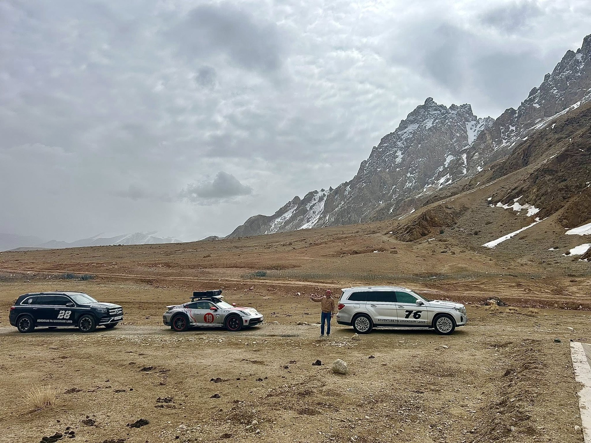 Doanh nhân Hải Phòng 'cày' Porsche 911 Dakar còn căng hơn nhiều xe dịch vụ: Odo 75.000 km trong chưa đầy 2 năm, lên rừng, xuống biển, phượt xuyên thế giới- Ảnh 7. Doanh nhân Hải Phòng 'cày' Porsche 911 Dakar còn căng hơn nhiều xe dịch vụ: Odo 75.000 km trong chưa đầy 2 năm, lên rừng, xuống biển, phượt xuyên thế giới- Ảnh 7.