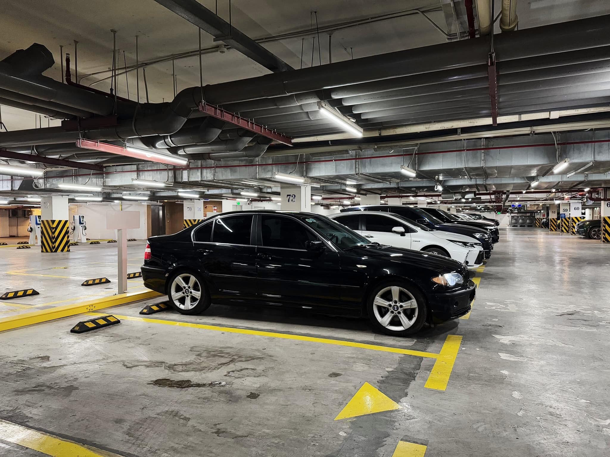 Rao một cặp BMW 325i giá từ 150 triệu đồng/chiếc, người bán chia sẻ: ‘Đi một năm không cần sửa’- Ảnh 10. Rao một cặp BMW 325i giá từ 150 triệu đồng/chiếc, người bán chia sẻ: ‘Đi một năm không cần sửa’- Ảnh 10.