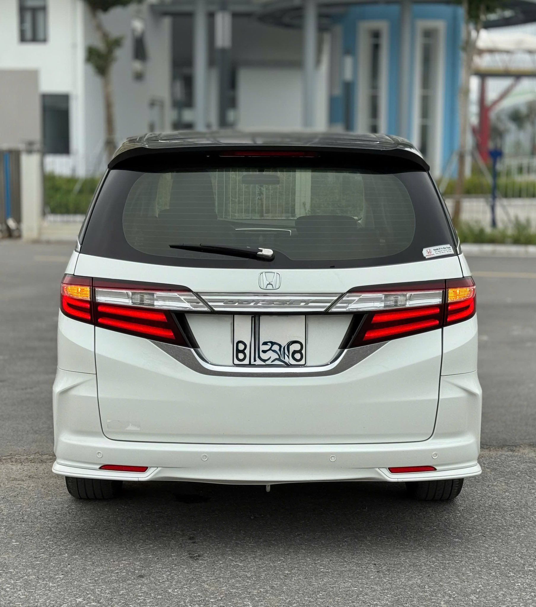 Honda Odyssey bán lại giá 855 triệu đồng, ngang Innova Cross ‘đập hộp’: Cùng phân khúc Carnival, có ghế thương gia- Ảnh 4. Honda Odyssey bán lại giá 855 triệu đồng, ngang Innova Cross ‘đập hộp’: Cùng phân khúc Carnival, có ghế thương gia- Ảnh 4.