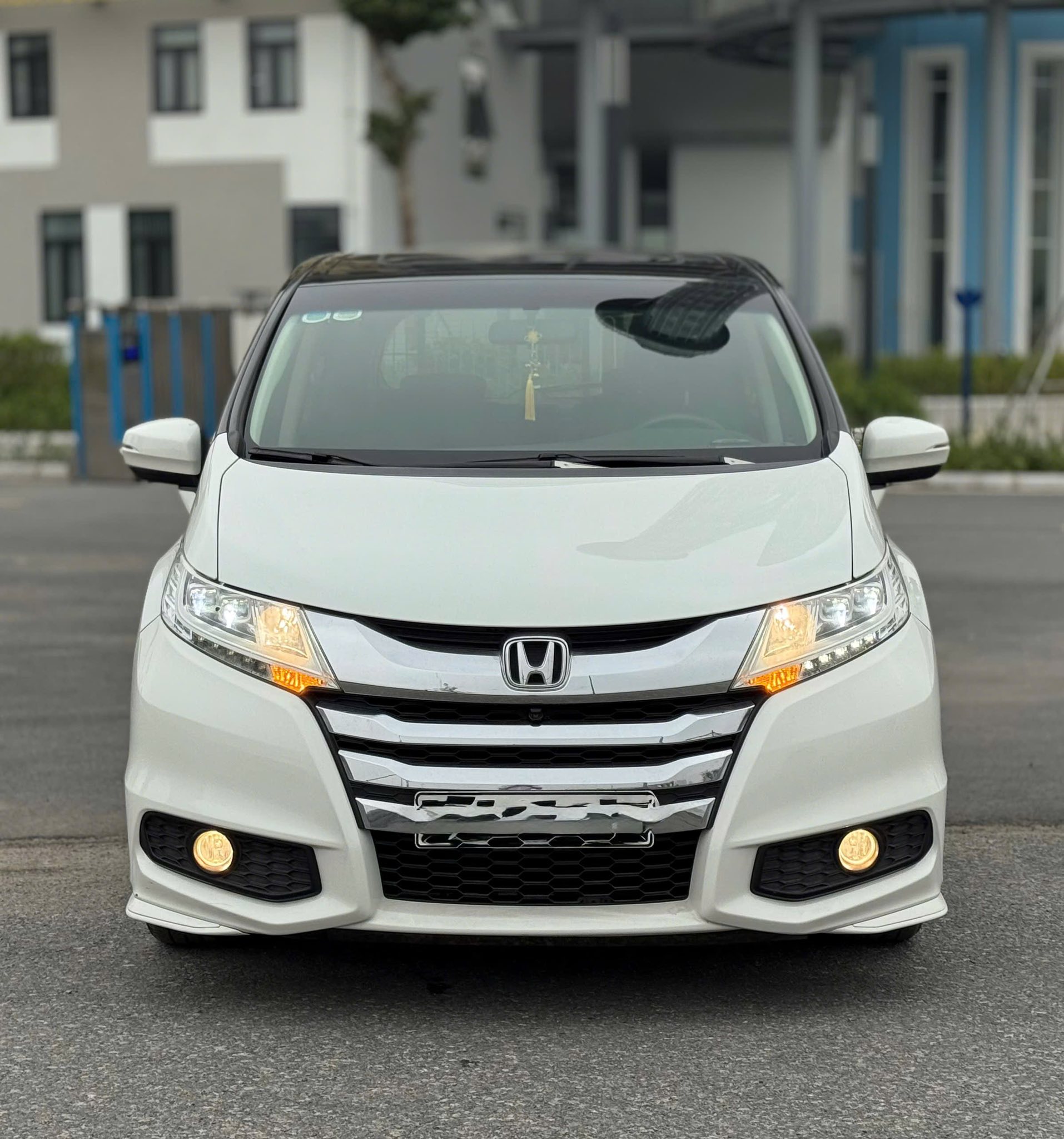 Honda Odyssey bán lại giá 855 triệu đồng, ngang Innova Cross ‘đập hộp’: Cùng phân khúc Carnival, có ghế thương gia- Ảnh 3. Honda Odyssey bán lại giá 855 triệu đồng, ngang Innova Cross ‘đập hộp’: Cùng phân khúc Carnival, có ghế thương gia- Ảnh 3.