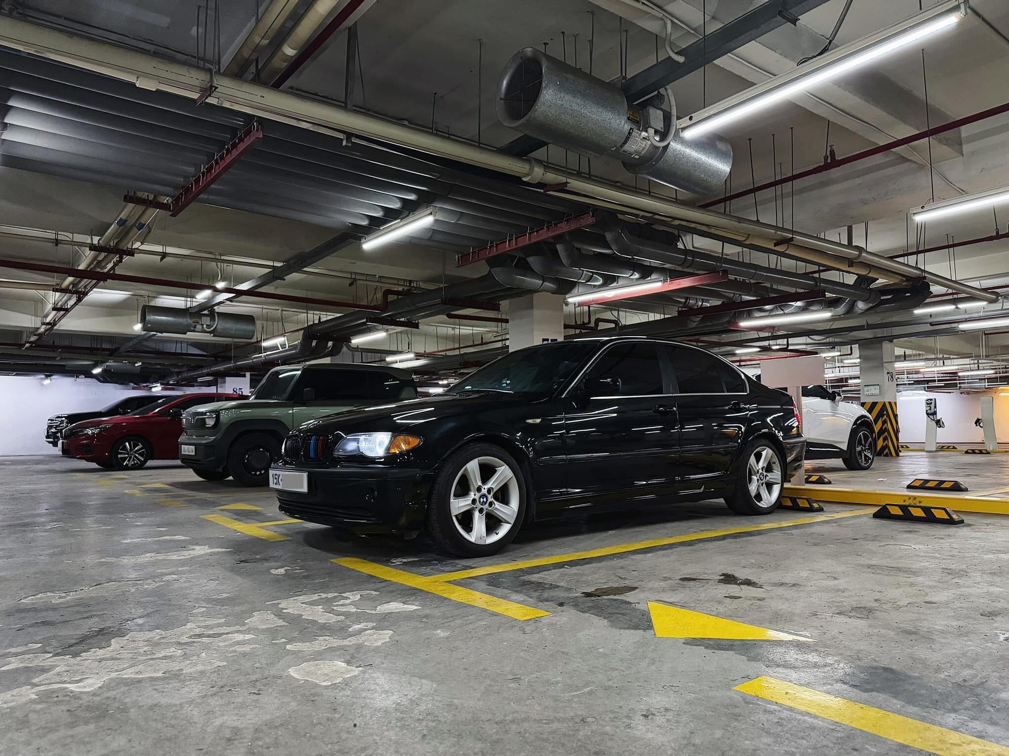Rao một cặp BMW 325i giá từ 150 triệu đồng/chiếc, người bán chia sẻ: ‘Đi một năm không cần sửa’- Ảnh 8. Rao một cặp BMW 325i giá từ 150 triệu đồng/chiếc, người bán chia sẻ: ‘Đi một năm không cần sửa’- Ảnh 8.