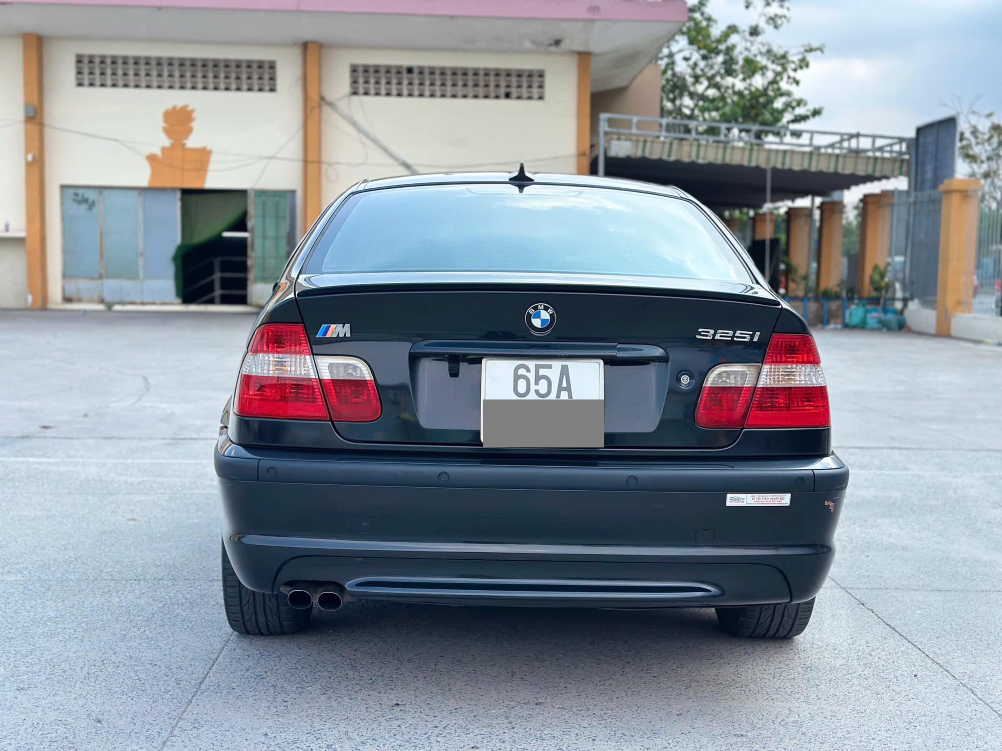 Rao một cặp BMW 325i giá từ 150 triệu đồng/chiếc, người bán chia sẻ: ‘Đi một năm không cần sửa’- Ảnh 3. Rao một cặp BMW 325i giá từ 150 triệu đồng/chiếc, người bán chia sẻ: ‘Đi một năm không cần sửa’- Ảnh 3.
