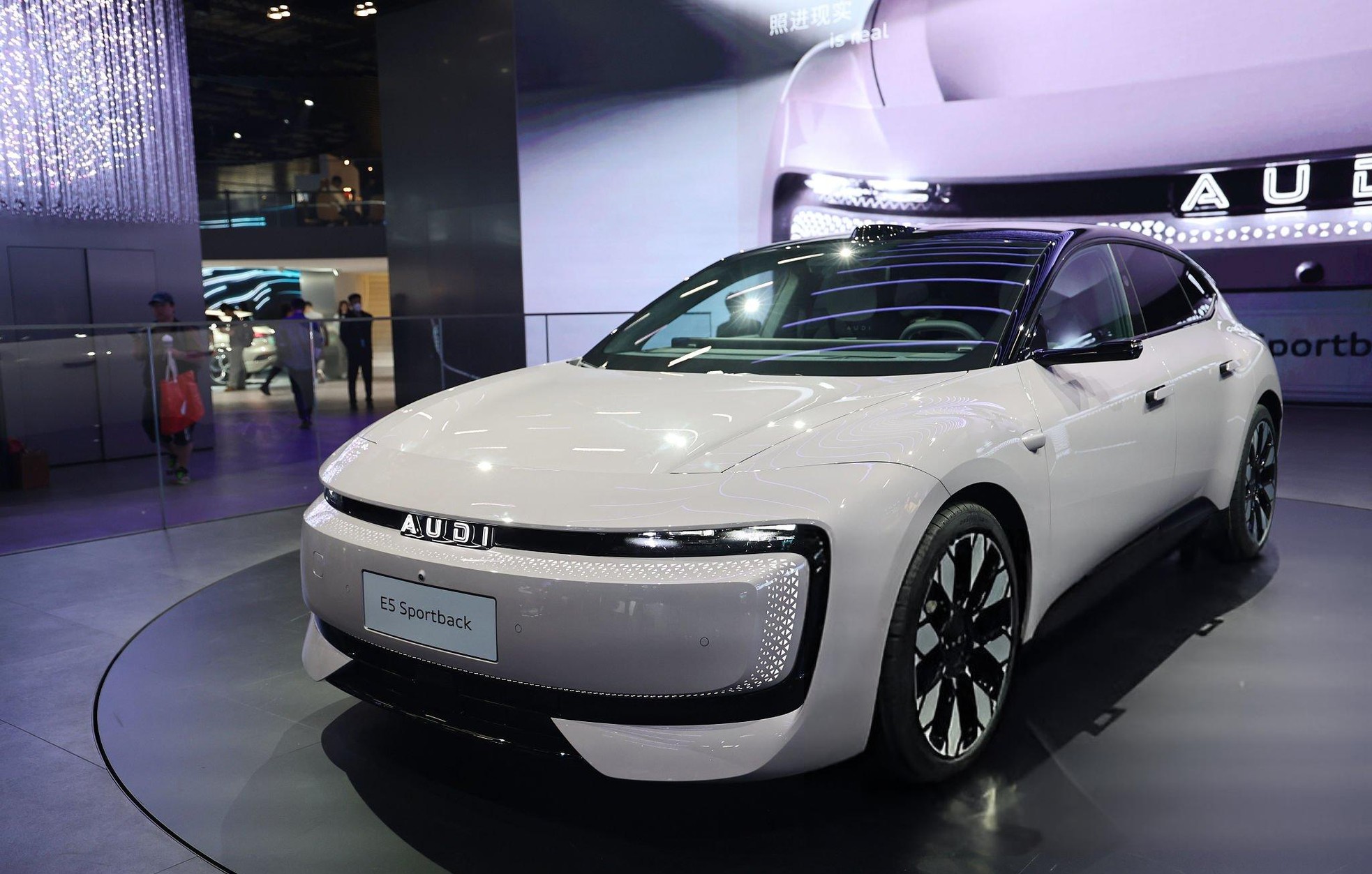 Những mẫu xe đáng chú ý tại Triển lãm ô tô Thượng Hải 2025- Ảnh 21. Những mẫu xe đáng chú ý tại Triển lãm ô tô Thượng Hải 2025- Ảnh 21.