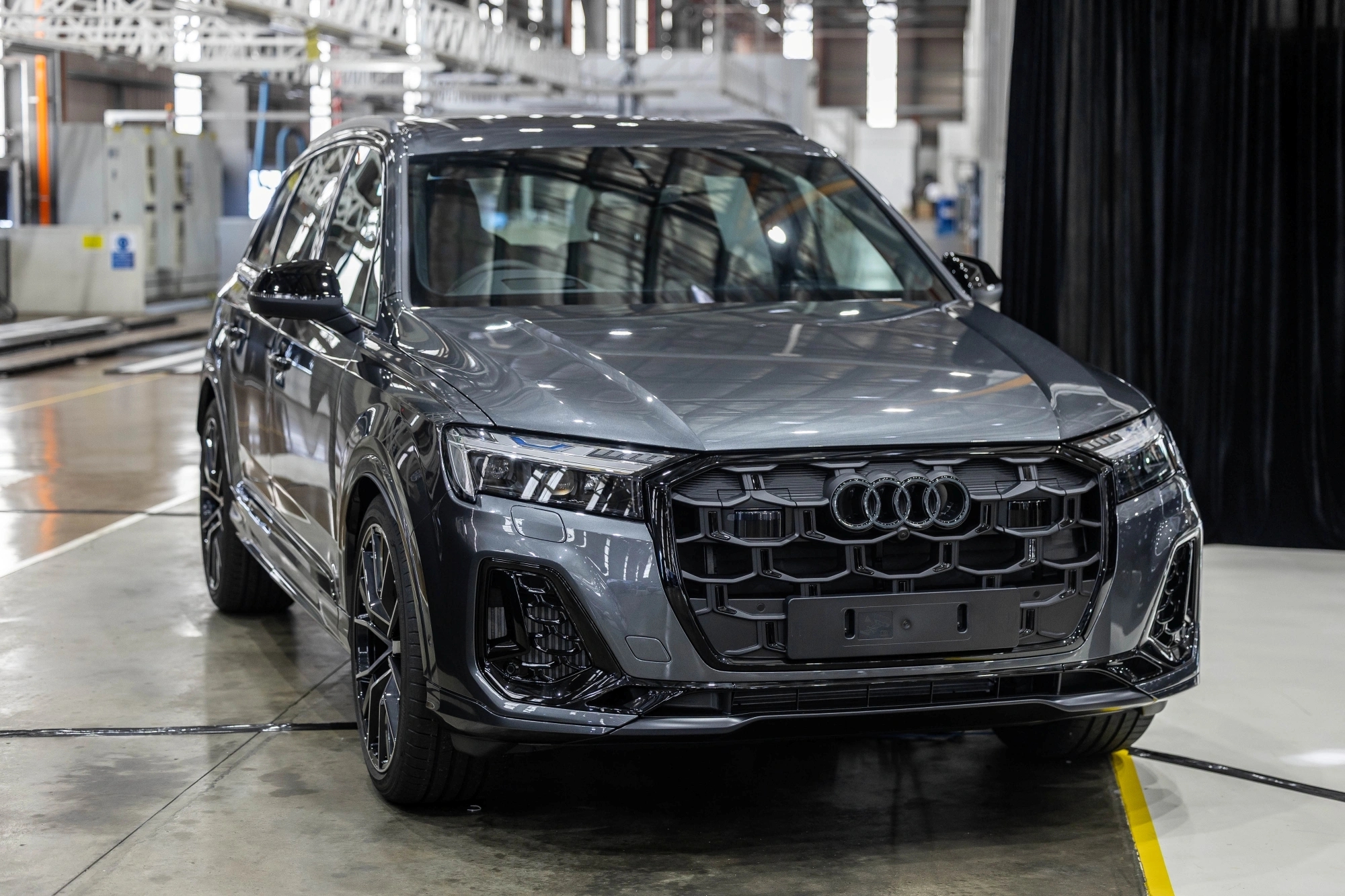 Audi có xe lắp ráp đầu tiên trong ĐNÁ, nếu về Việt Nam dễ có giá rẻ hơn cạnh tranh BMW, Mercedes-Benz- Ảnh 3. Audi có xe lắp ráp đầu tiên trong ĐNÁ, nếu về Việt Nam dễ có giá rẻ hơn cạnh tranh BMW, Mercedes-Benz- Ảnh 3.
