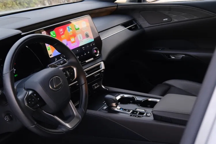 Lexus RX 350h 2025 đã về Việt Nam: Tinh ý mới thấy điểm khác bản xăng, dễ thêm công nghệ, máy tiết kiệm xăng cạnh tranh X5, Q7- Ảnh 13. Lexus RX 350h 2025 đã về Việt Nam: Tinh ý mới thấy điểm khác bản xăng, dễ thêm công nghệ, máy tiết kiệm xăng cạnh tranh X5, Q7- Ảnh 13.