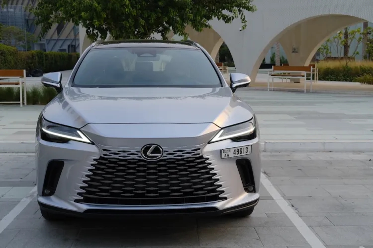 Lexus RX 350h 2025 đã về Việt Nam: Tinh ý mới thấy điểm khác bản xăng, dễ thêm công nghệ, máy tiết kiệm xăng cạnh tranh X5, Q7- Ảnh 10. Lexus RX 350h 2025 đã về Việt Nam: Tinh ý mới thấy điểm khác bản xăng, dễ thêm công nghệ, máy tiết kiệm xăng cạnh tranh X5, Q7- Ảnh 10.