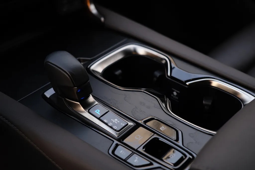 Lexus RX 350h 2025 đã về Việt Nam: Tinh ý mới thấy điểm khác bản xăng, dễ thêm công nghệ, máy tiết kiệm xăng cạnh tranh X5, Q7- Ảnh 18. Lexus RX 350h 2025 đã về Việt Nam: Tinh ý mới thấy điểm khác bản xăng, dễ thêm công nghệ, máy tiết kiệm xăng cạnh tranh X5, Q7- Ảnh 18.