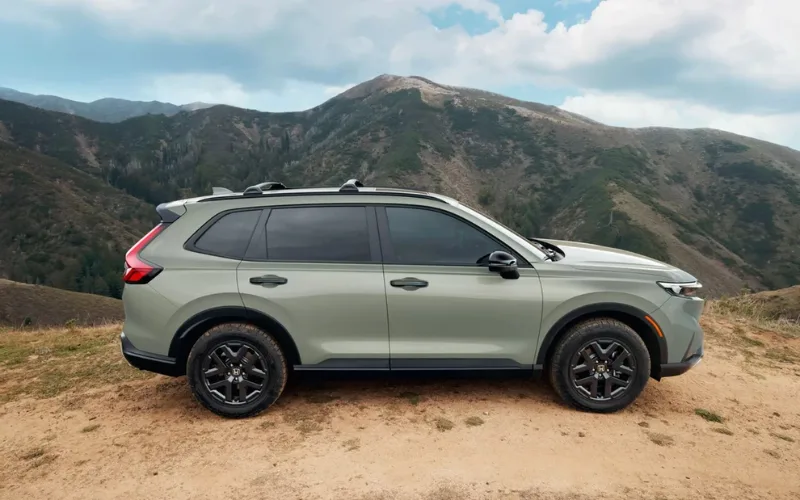 honda-cr-v-trailsport-phien-ban-off-road-sap-ra-mat-5-png Honda CR-V TrailSport được ưu ái bổ sung nhiều chi tiết đặc trưng, mang đến một diện mạo mạnh mẽ và cá tính hơn