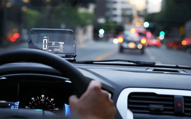 man-hinh-hud-la-gi_-gia-bao-nhieu-5-png Màn hình HUD kết nối GPS