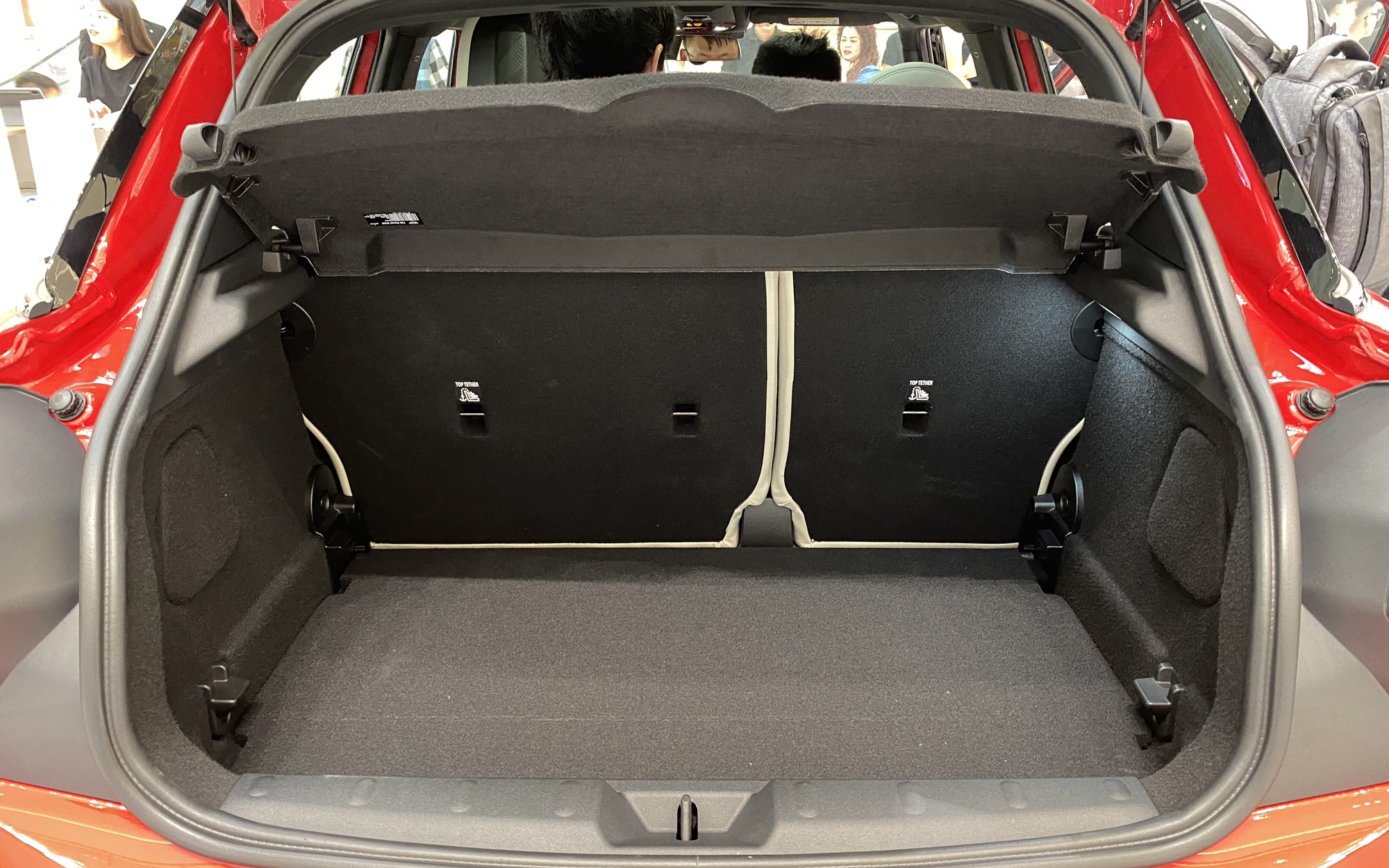 MINI Cooper 2025 ra mắt Việt Nam: Giá từ 2,099 tỷ đồng, thiết kế lạ lẫm, nhiều công nghệ lần đầu xuất hiện, có ADAS- Ảnh 25. MINI Cooper 2025 ra mắt Việt Nam: Giá từ 2,099 tỷ đồng, thiết kế lạ lẫm, nhiều công nghệ lần đầu xuất hiện, có ADAS- Ảnh 25.
