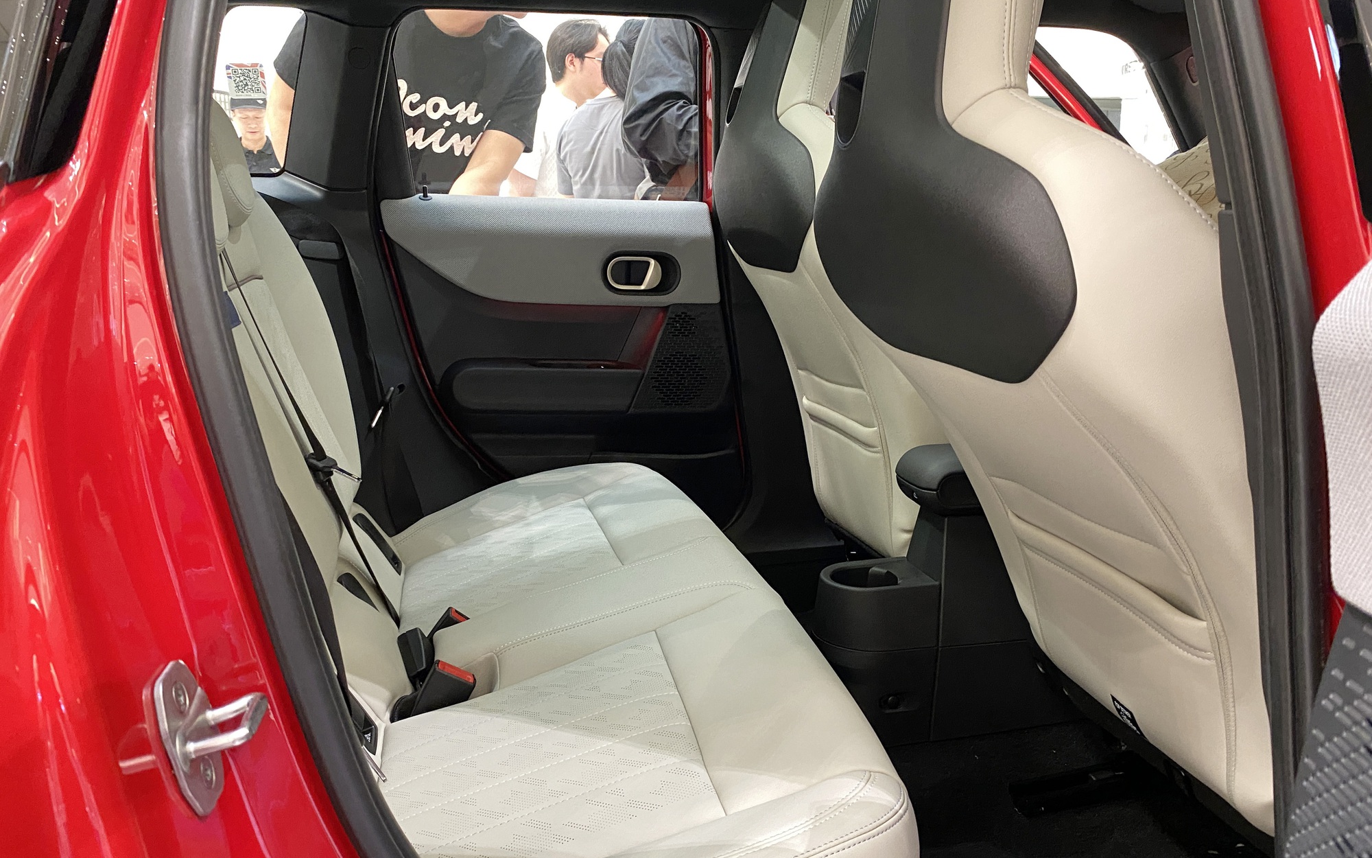 MINI Cooper 2025 ra mắt Việt Nam: Giá từ 2,099 tỷ đồng, thiết kế lạ lẫm, nhiều công nghệ lần đầu xuất hiện, có ADAS- Ảnh 24. MINI Cooper 2025 ra mắt Việt Nam: Giá từ 2,099 tỷ đồng, thiết kế lạ lẫm, nhiều công nghệ lần đầu xuất hiện, có ADAS- Ảnh 24.