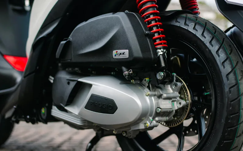 piaggio-medley-12-png Động cơ vận hành Piaggio Medley 2025 là động cơ xăng tùy chọn dung tích 125cc hoặc 150cc