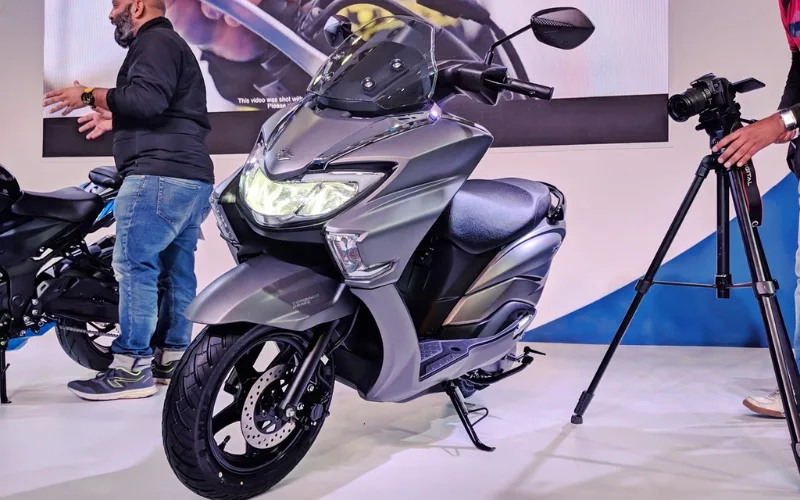 suzuki-burgman-street-3-png Suzuki Burgman Street 2025 mang trong mình một phong cách thiết kế đậm chất châu Âu