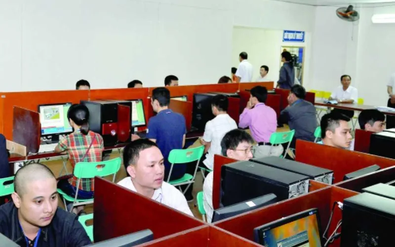 diem-moi-ve-thi-sat-hach-lai-xe-co-gioi-duong-bo-tu-1_6_2025-3-png Bộ đề gồm 600 câu hỏi được sắp xếp khoa học theo từng chương mục, bao quát đầy đủ các kiến thức cần thiết cho người điều khiển phương tiện giao thông đường bộ