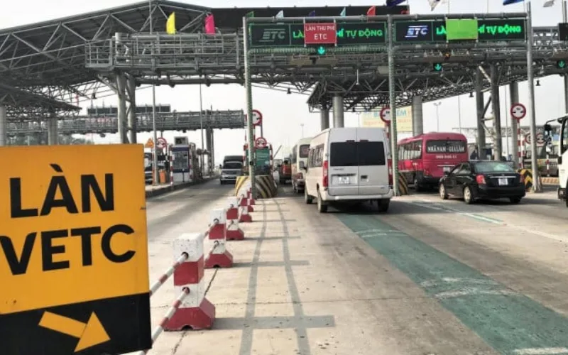 loi-pho-bien-khien-tai-xe-bi-phat-khi-vao-tram-thu-phi-etc-2-png Lỗi chạy quá tốc độ quy định khi qua trạm thu phí