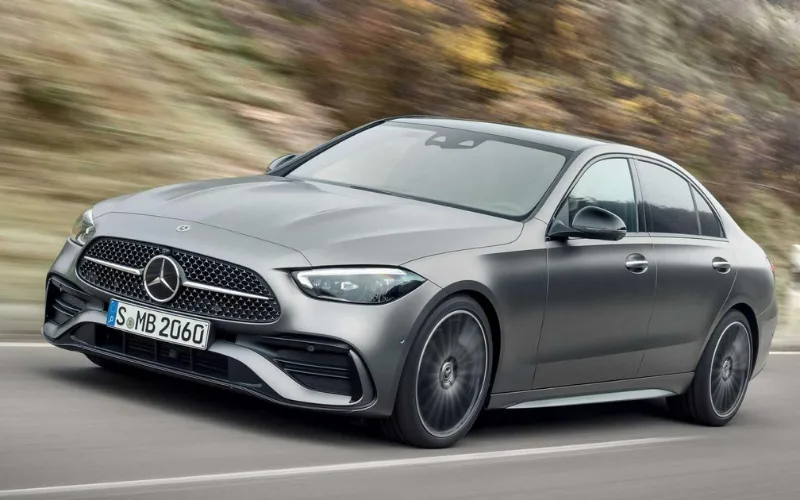 11-2-png Mercedes-Benz C-Class mang đến cảm giác lái thư thái, sang trọng và êm ái