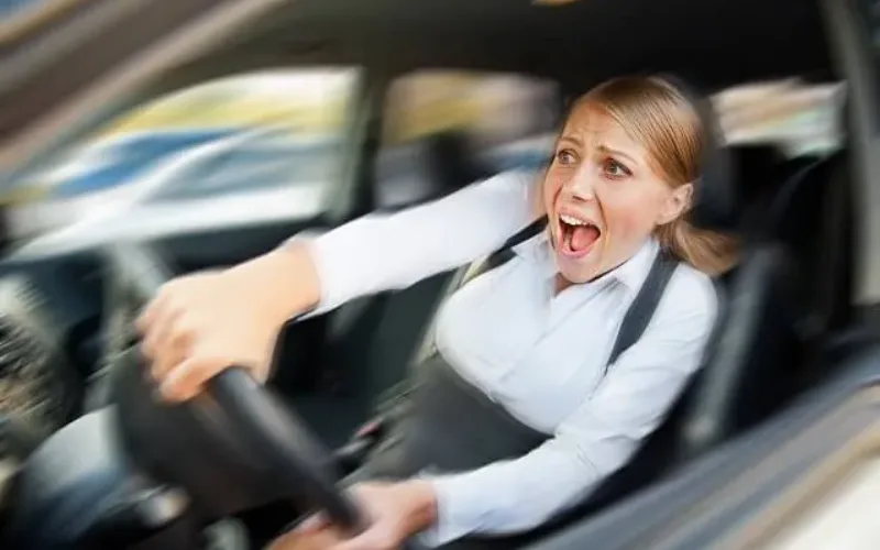 nguyen-nhan-o-to-bi-oa-ga-dot-ngot-va-cach-khac-phuc-5-png Cách bảo quản và hạn chế tình trạng òa ga trên ô tô