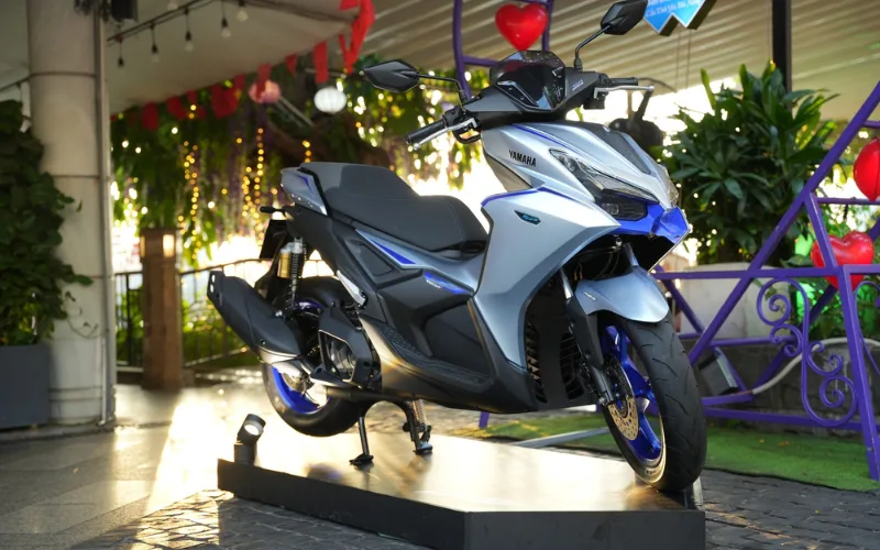 yamaha-nvx-2025-aerox-alpha-ra-mat-voi-nhieu-nang-cap-4-png Giá xe Yamaha NVX 2025 bao nhiêu?