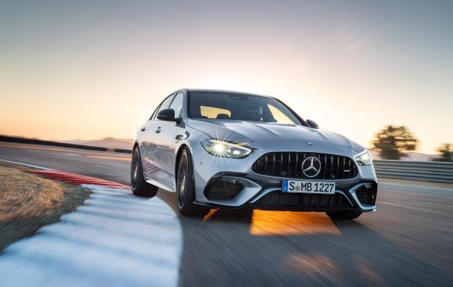 Thông tin hay về Mercedes-AMG C63 S 2023 ra mắt bản Hybird, có gì đặc biệt?