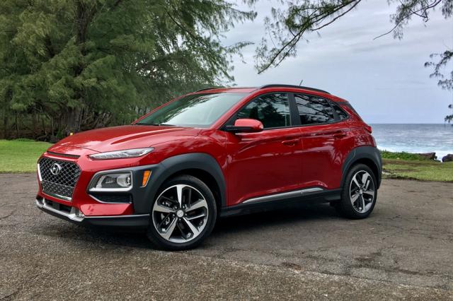 Nhận xét xe Hyundai Kona 2.0AT tiêu chuẩn: Giá bán và thông số