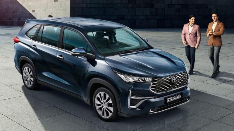 Giá xe Toyota Innova 2023 kèm Thông Số & Hình Ảnh tháng 10/2024