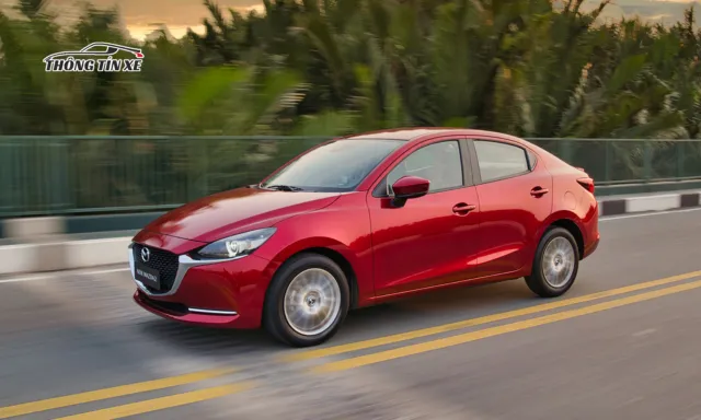 xe Mazda 2