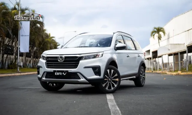 Honda BR-V màu trắng