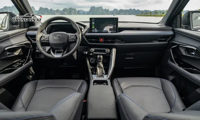 khoang lái Toyota Yaris Cross 2024 