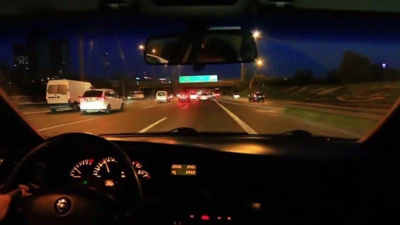 Kinh nghiệm lái xe an toàn vào ban đêm, lái xe cần lưu ý