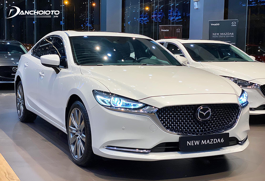 Mazda 6 là một trong những cái tên hấp dẫn nhất ở phân khúc ô tô giá khoảng 1 tỷ đồng