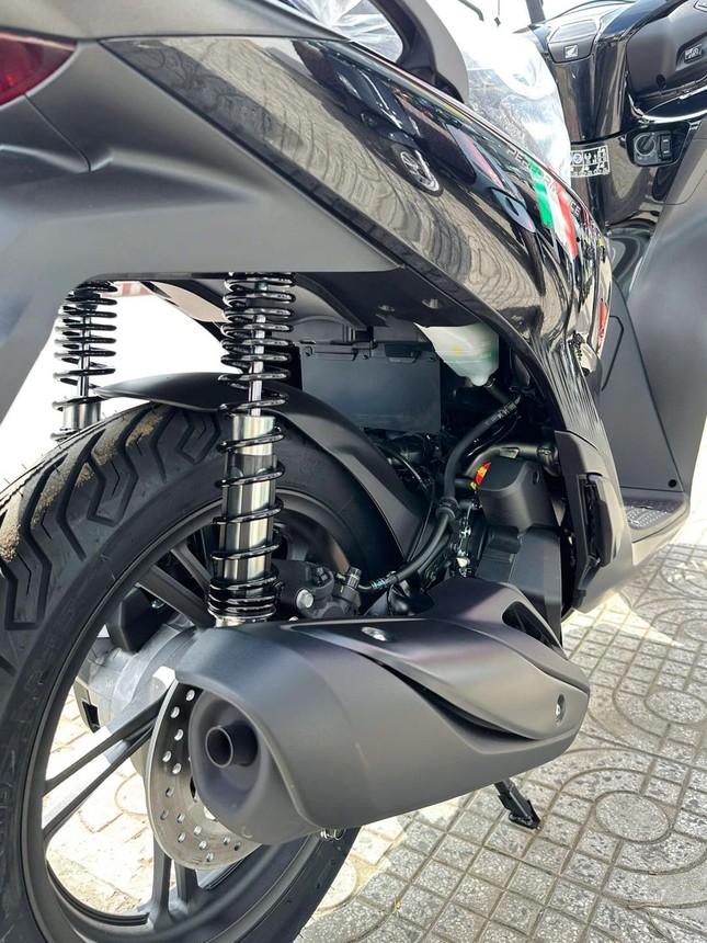 Honda SH150i 2025 bản đặc biệt về Việt Nam, giá hơn 200 triệu đồng- Ảnh 5. Honda SH150i 2025 bản đặc biệt về Việt Nam, giá hơn 200 triệu đồng- Ảnh 5.