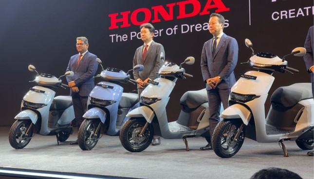 Honda đặt mục tiêu có 30 mẫu xe máy điện vào năm 2030- Ảnh 2. Honda đặt mục tiêu có 30 mẫu xe máy điện vào năm 2030- Ảnh 2.