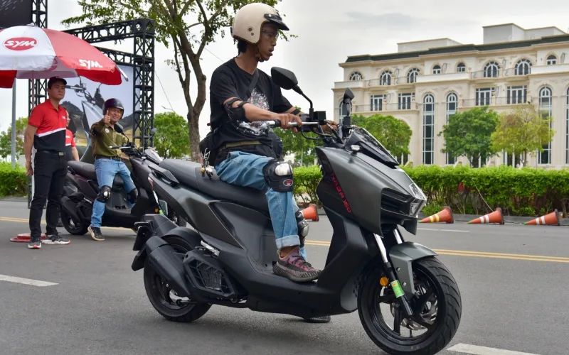 sym-naga-150-11-png Mẫu xe tay ga đến từ Đài Loan sở hữu cho mình ngoại hình nam tính cùng thông số kích thước lớn